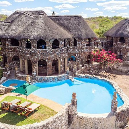Eagle Tented Lodge & Spa Okaukuejo Esterno foto