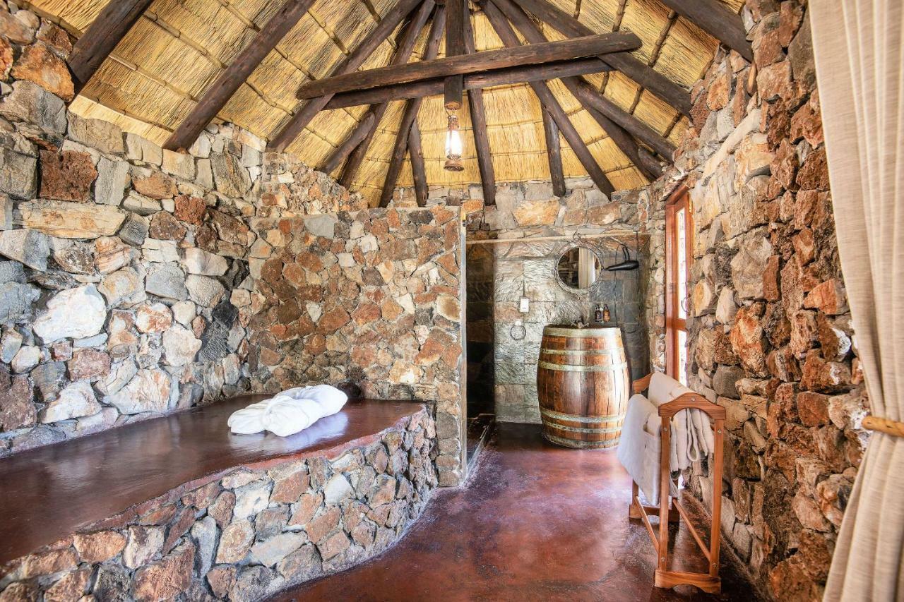 Eagle Tented Lodge & Spa Okaukuejo Esterno foto
